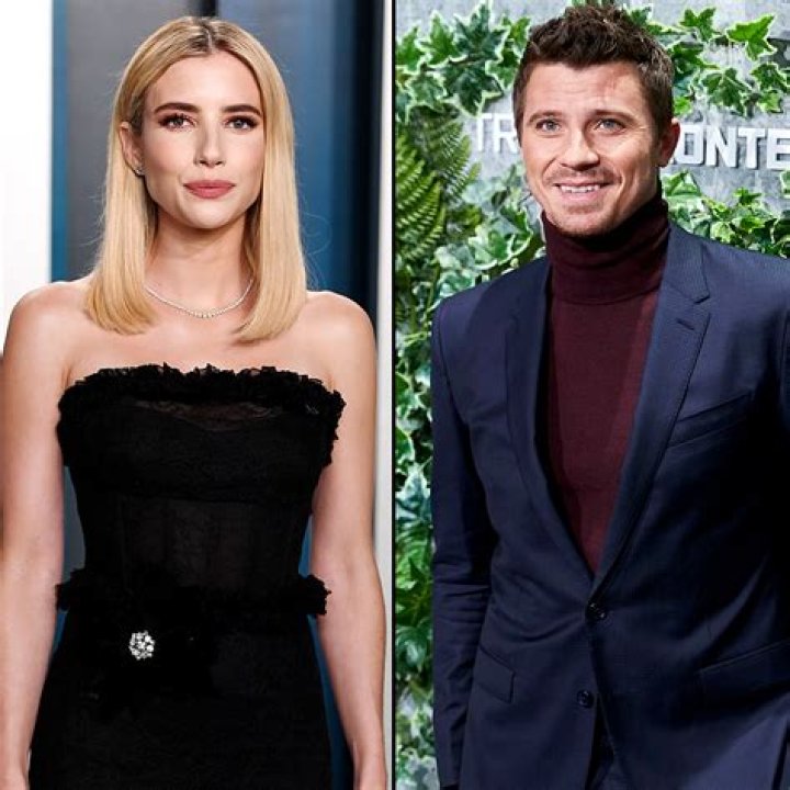 Garrett Hedlund, Emma Roberts