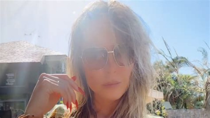 Heidi Klum Sunbathing Pics