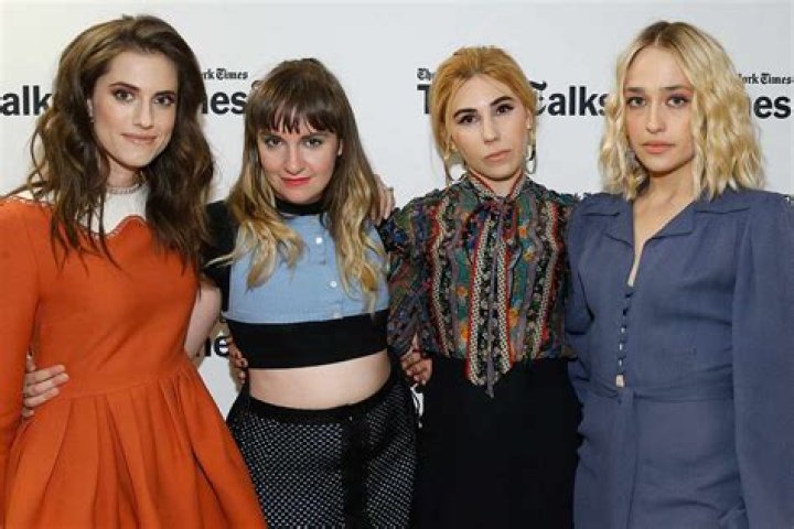 Jemima Kirke with the cast of &lsquo;Girls&rsquo;