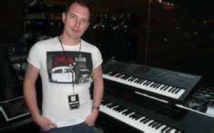 Jon Shone 