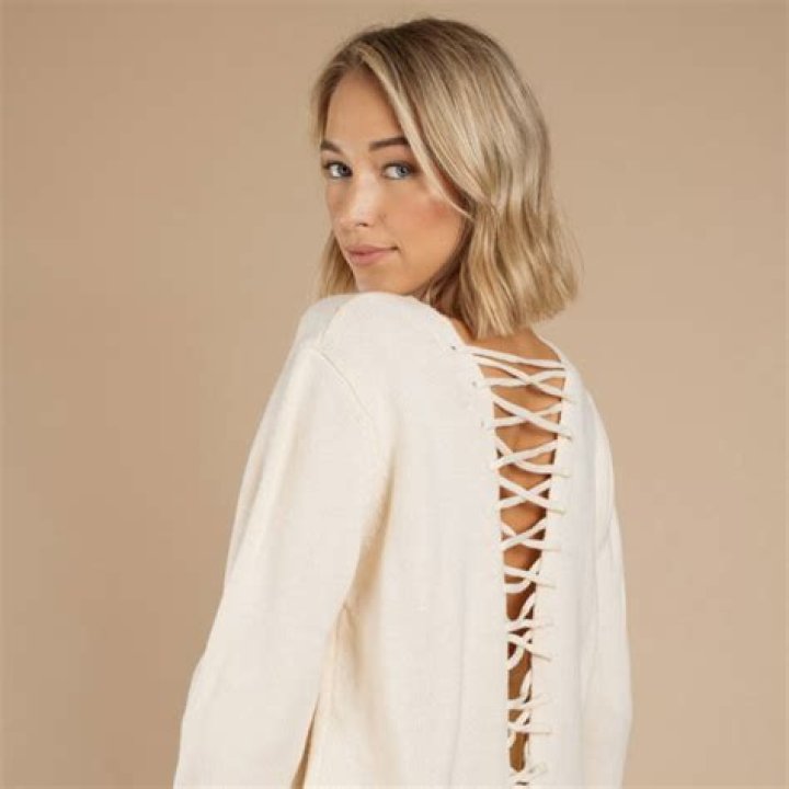Shallow Waters Cream Lace Up Sweater &ndash; Tobi